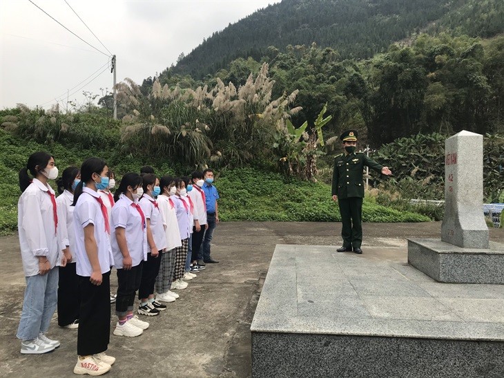 Lan tỏa tình yêu biên cương Tổ quốc Lan tỏa tình yêu biên cương Tổ quốc