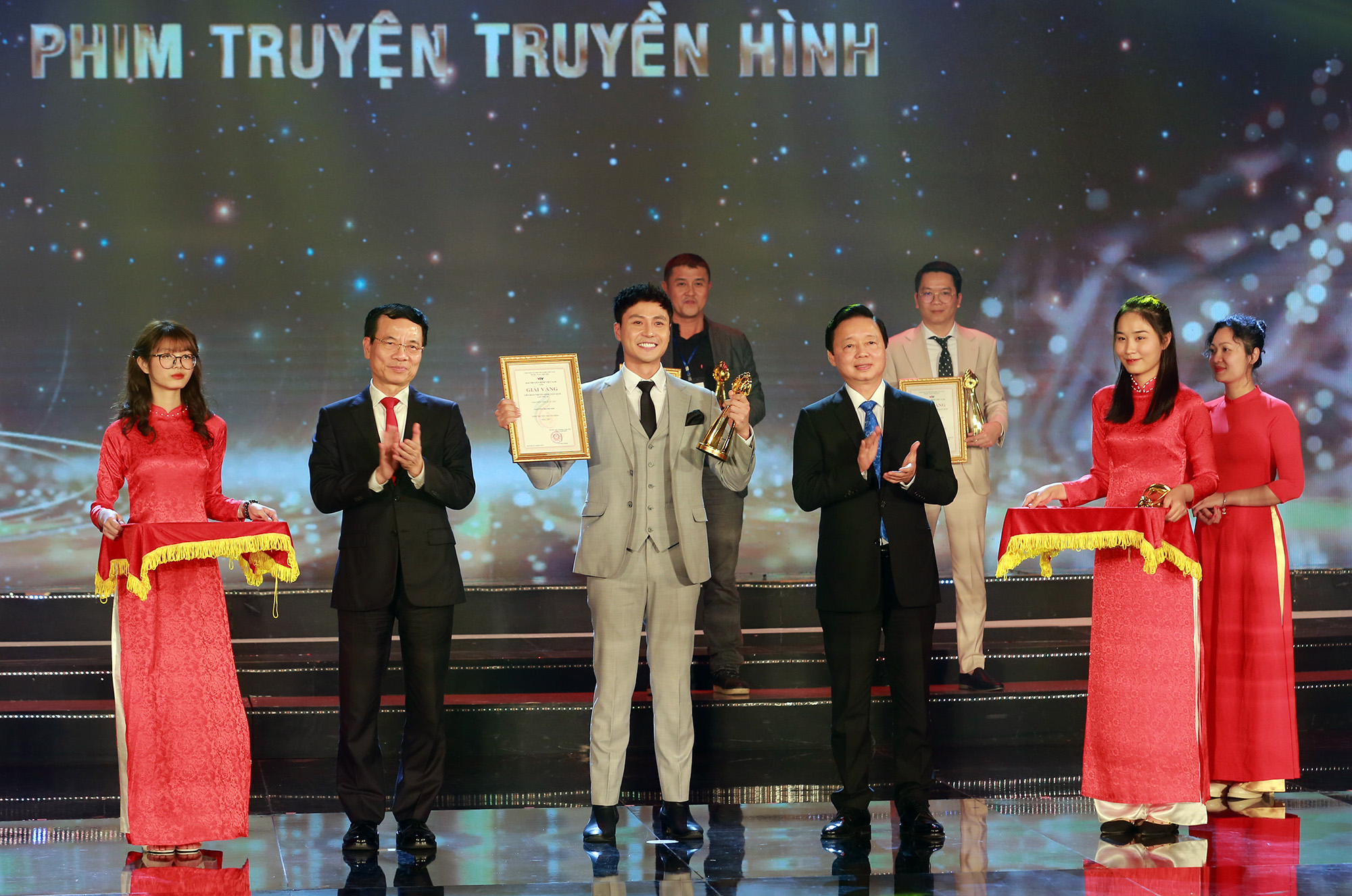 Lan toả những giá trị văn hóa tốt đẹp 'chân - thiện - mỹ' của dân tộc - Ảnh 3. Lan toả những giá trị văn hóa tốt đẹp "chân - thiện - mỹ" của dân tộc - Ảnh 3.