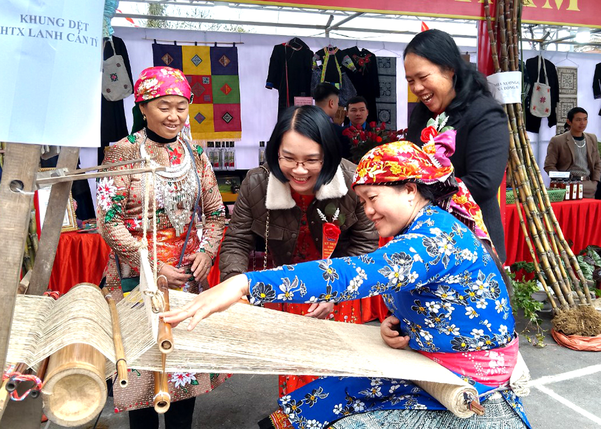 Gìn giữ nét đẹp văn hóa ở Khu du lịch sinh thái, du lịch cộng đồng Gìn giữ nét đẹp văn hóa ở Khu du lịch sinh thái, du lịch cộng đồng
