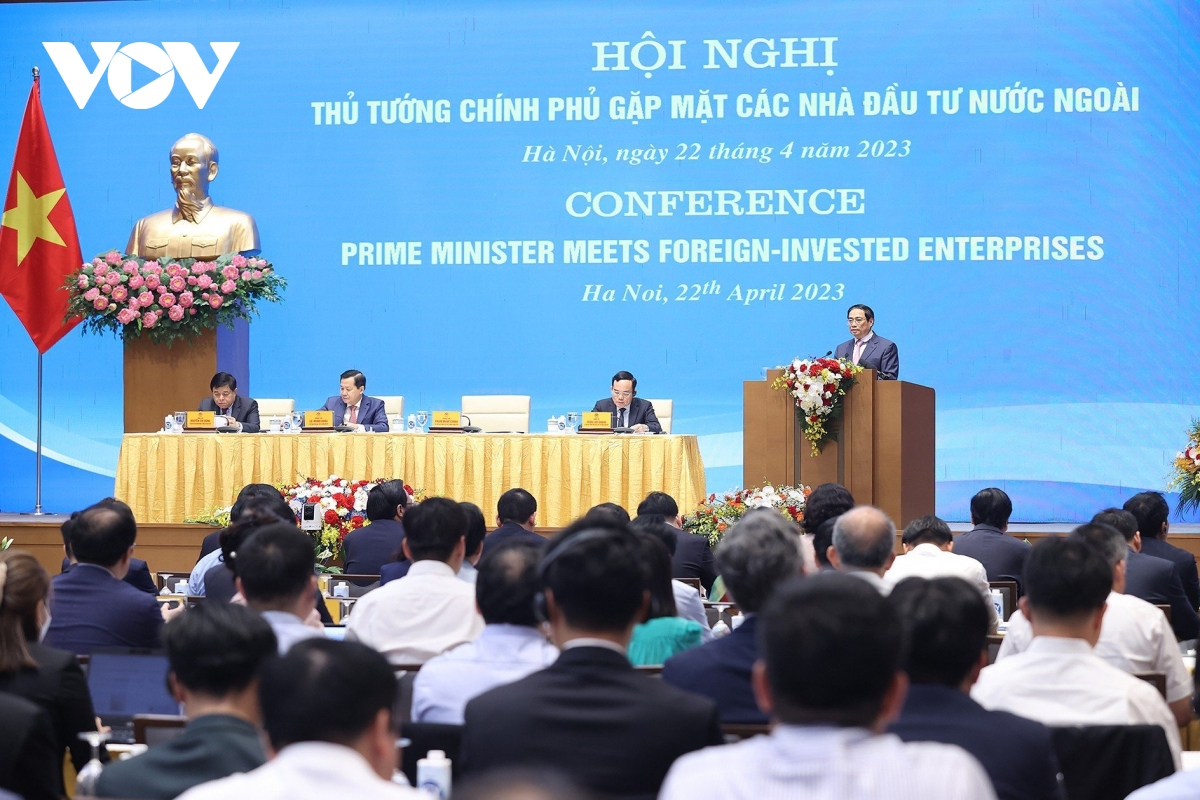 hoi nghi thu tuong chinh phu gap mat cac nha dau tu nuoc ngoai hinh anh 1