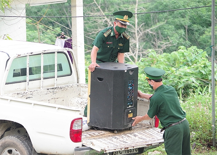 Tiếp tục bám trụ, quyết tâm không để dịch Covid 19 lây lan qua biên giới