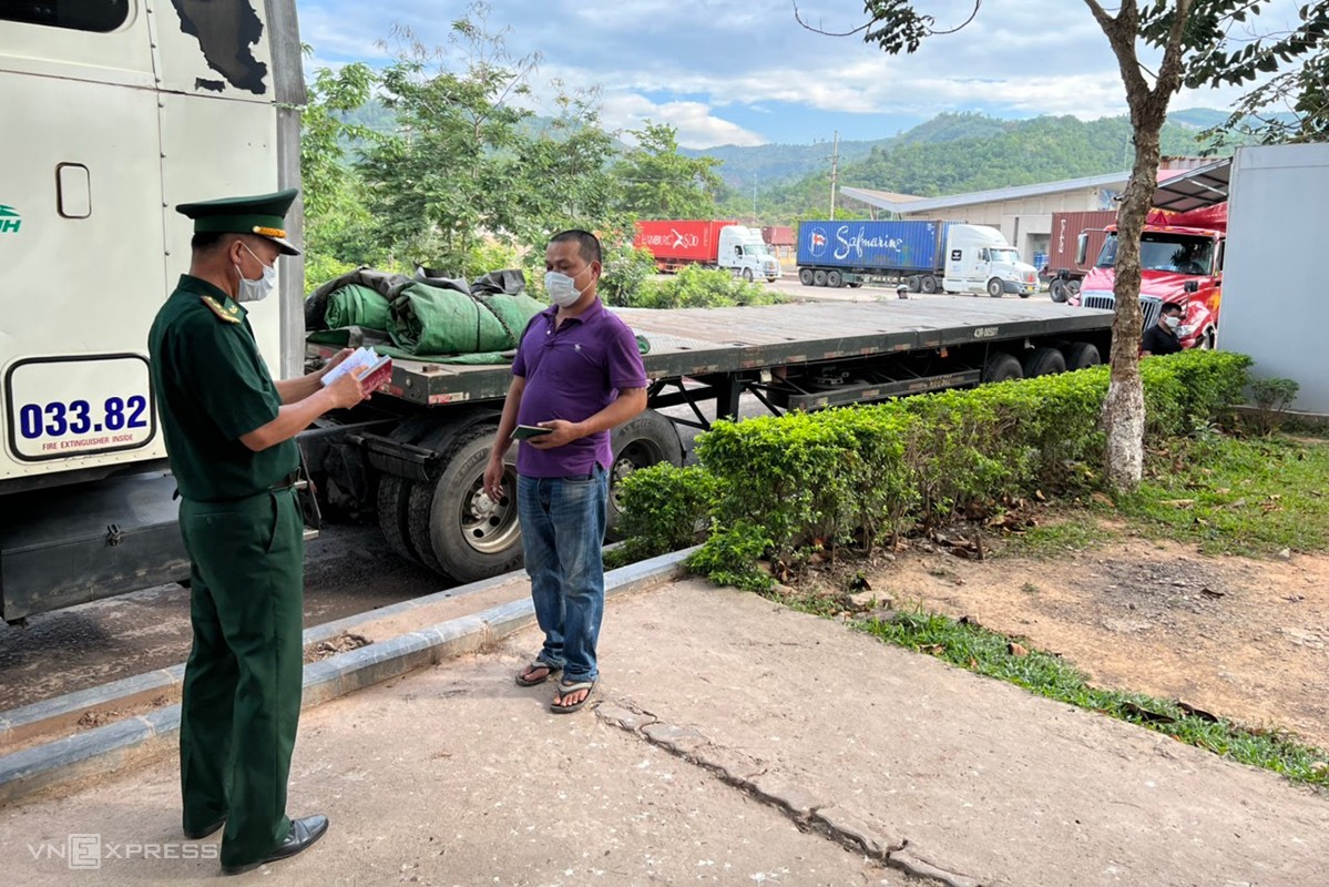Mở cửa nhiều cửa khẩu dọc biên giới Việt Nam - Lào Mở cửa nhiều cửa khẩu dọc biên giới Việt Nam - Lào