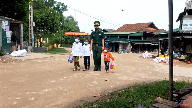 Nuôi dưỡng ước mơ cho những “mầm xanh” biên cương Nuôi dưỡng ước mơ cho những “mầm xanh” biên cương