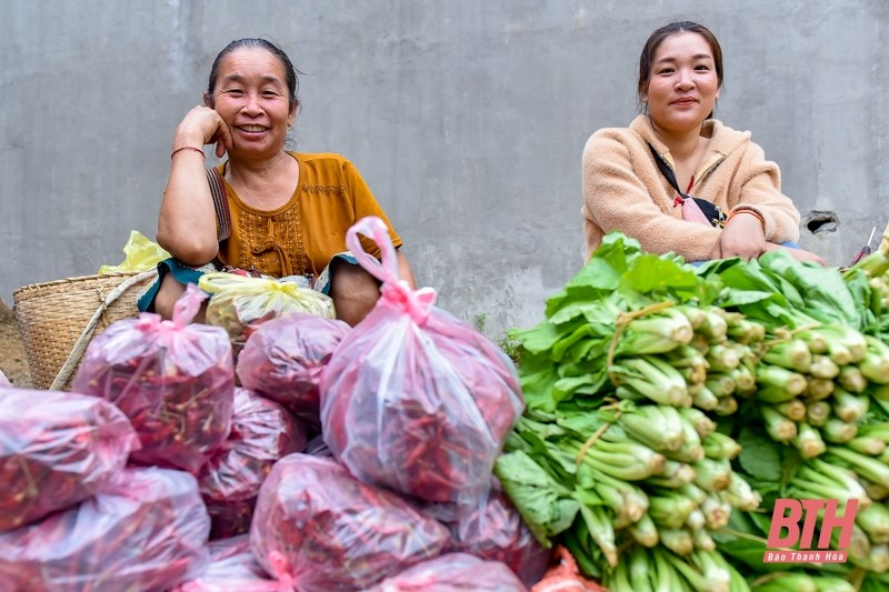 Chợ vùng biên Na Mèo - Nậm Xôi nhộn nhịp trong ngày đầu họp lại Chợ vùng biên Na Mèo - Nậm Xôi nhộn nhịp trong ngày đầu họp lại