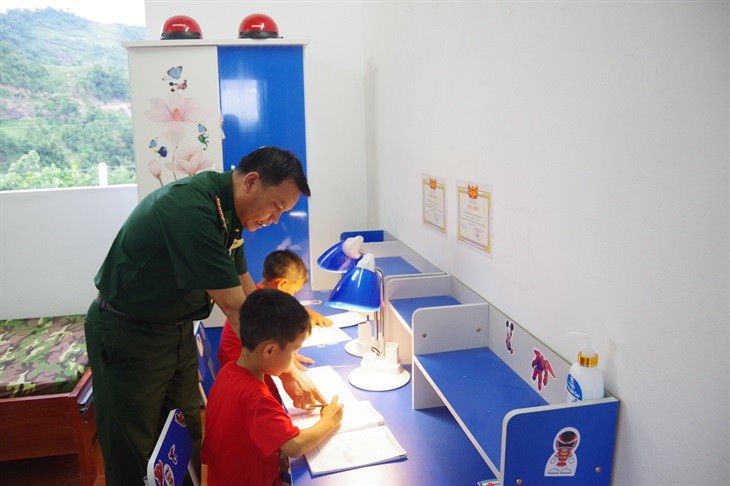Chắp cánh ước mơ, gây dựng tương lai cho học sinh nghèo vùng biên giới Chắp cánh ước mơ, gây dựng tương lai cho học sinh nghèo vùng biên giới