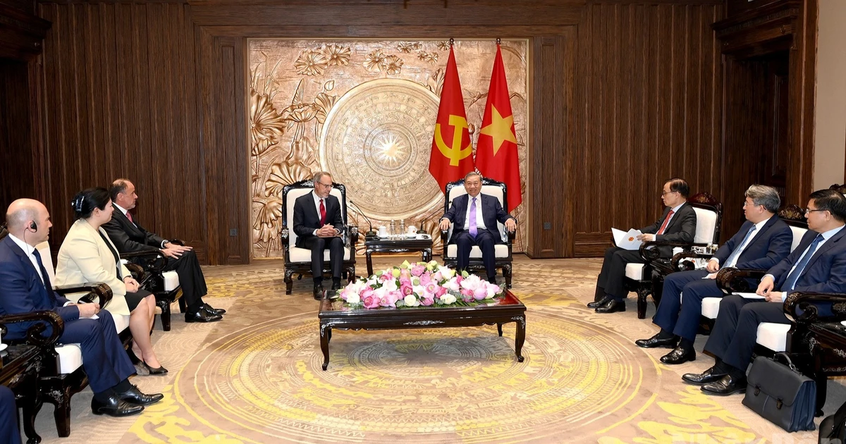 Việt Nam coi Hoa Kỳ là một trong những đối tác có tầm quan trọng hàng đầu Việt Nam coi Hoa Kỳ là một trong những đối tác có tầm quan trọng hàng đầu