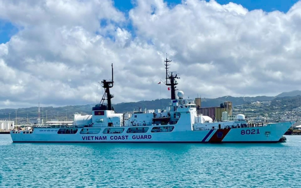 Hướng dẫn tàu CSB 8021 vào cảng Honolulu, bang Hawaii ngày 8.6.2021 FB THỦY THỦ TÀU KIMBALL Hướng dẫn tàu CSB 8021 vào cảng Honolulu, bang Hawaii ngày 8.6.2021 FB THỦY THỦ TÀU KIMBALL