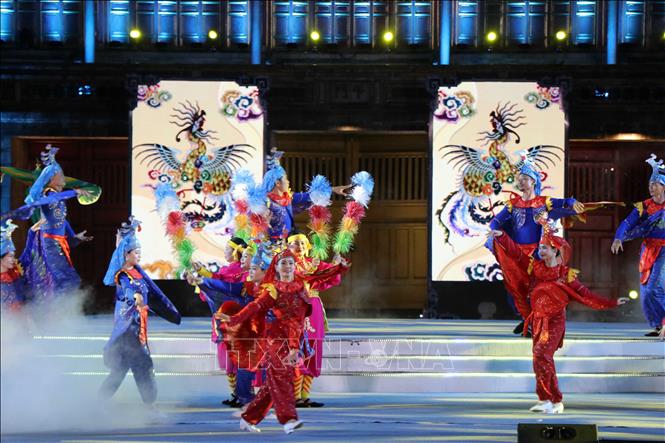 Kỷ niệm 30 năm ngày Quần thể Di tích Cố đô Huế và 20 năm Nhã Nhạc được UNESCO vinh danh Chú thích ảnh