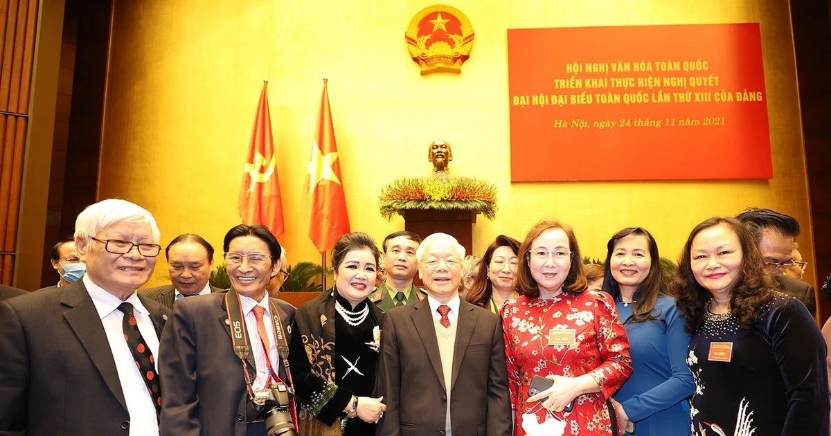 Tổng Bí thư Nguyễn Phú Trọng: Mong mỏi chấn hưng, phát triển văn hóa Việt Nam Tổng Bí thư Nguyễn Phú Trọng: Mong mỏi chấn hưng, phát triển văn hóa Việt Nam
