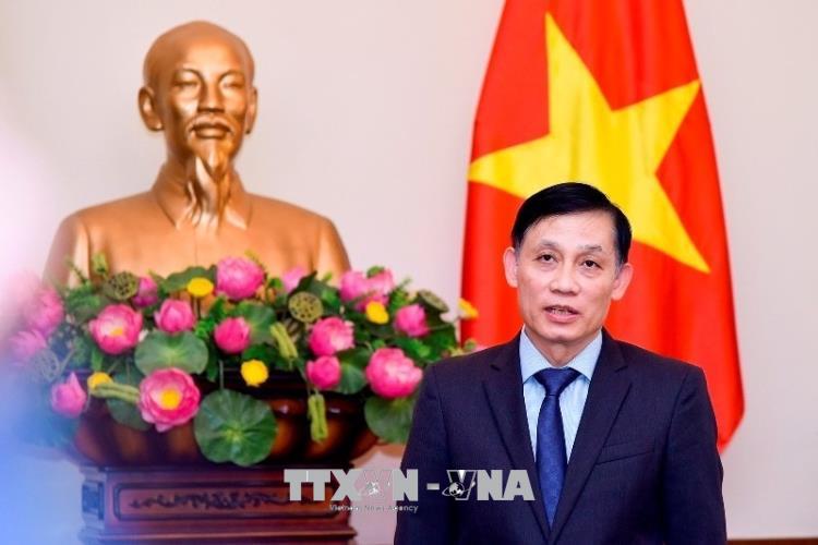 Lễ giao nhận bản đồ địa hình biên giới giữa Việt Nam và Campuchia Chú thích ảnh