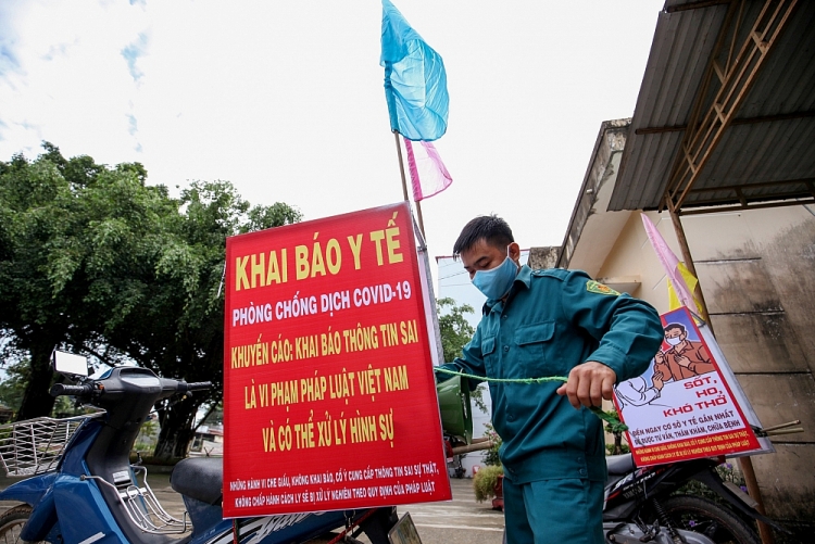 Những “Chuyến xe 0 đồng” ấm lòng người dân vùng biên giới Những “Chuyến xe 0 đồng” chia sẻ khó khăn với người dân vùng biên