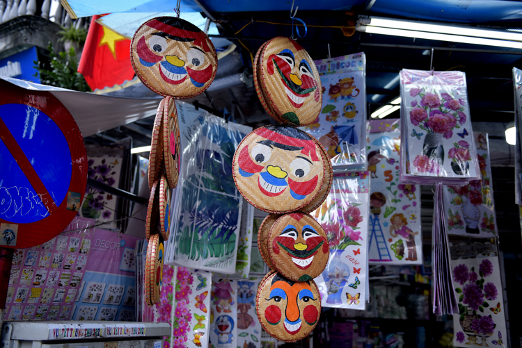 Đồ chơi Chú thích ảnh