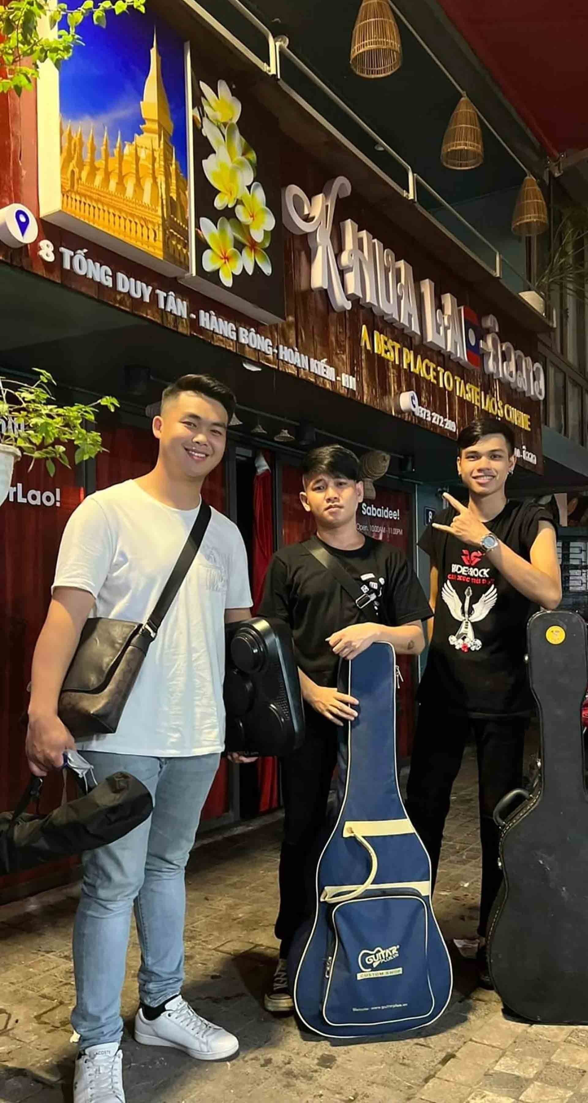 Các nhạc công trong band nhạc ở Khua Lao. (Ảnh: Hoàng Phúc) Các nhạc công trong band nhạc ở Khua Lao. (Ảnh: Hoàng Phúc)