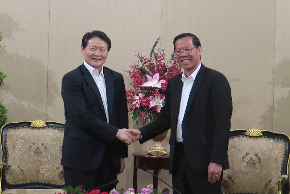 Tăng cường hơn nữa việc giao lưu hợp tác, học tập kinh nghiệm lẫn nhau trong công tác xây dựng Đảng và chính quyền Tăng cường hơn nữa việc giao lưu hợp tác, học tập kinh nghiệm lẫn nhau trong công tác xây dựng Đảng và chính quyền