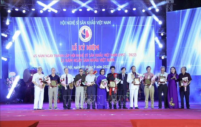 Kỷ niệm 65 năm thành lập Hội nghệ sỹ sân khấu Việt Nam Chú thích ảnh