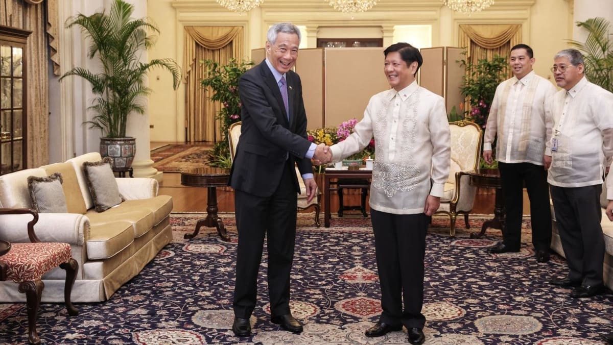 Tổng thống Philippines Ferdinand Marcos và Thủ tướng Singapore Lý Hiển Long ngày 7/9. (Nguồn: The News) Tổng thống Philippines Ferdinand Marcos và Thủ tướng Singapore Lý Hiển Long ngày 7/9. (Nguồn: The News)