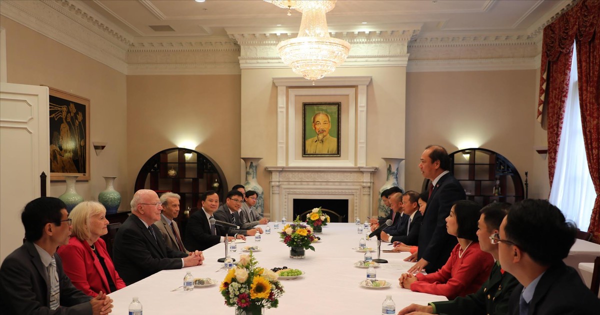 Tăng cường tình hữu nghị giữa hai nước Việt – Mỹ Tăng cường tình hữu nghị giữa hai nước Việt – Mỹ