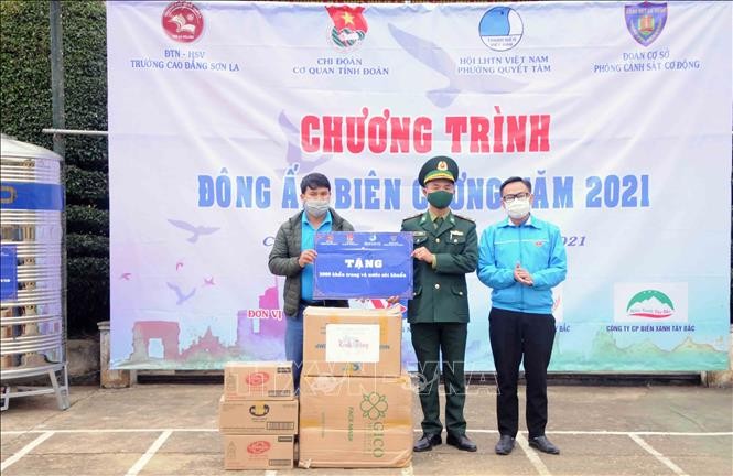 Sơn La chăm lo, hỗ trợ thiếu nhi và nhân dân khu vực biên giới bị ảnh hưởng bởi dịch COVID-19 Sơn La chăm lo, hỗ trợ thiếu nhi và nhân dân khu vực biên giới bị ảnh hưởng bởi dịch COVID-19