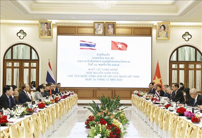 Lễ đón Chủ tịch nước Nguyễn Xuân Phúc và Phu nhân thăm chính thức Vương quốc Thái Lan Chú thích ảnh