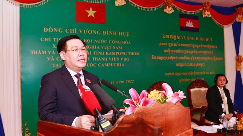 Minh chứng sống động cho mối quan hệ hữu nghị gắn bó Việt Nam-Campuchia Minh chứng sống động cho mối quan hệ hữu nghị gắn bó Việt Nam-Campuchia ảnh 2