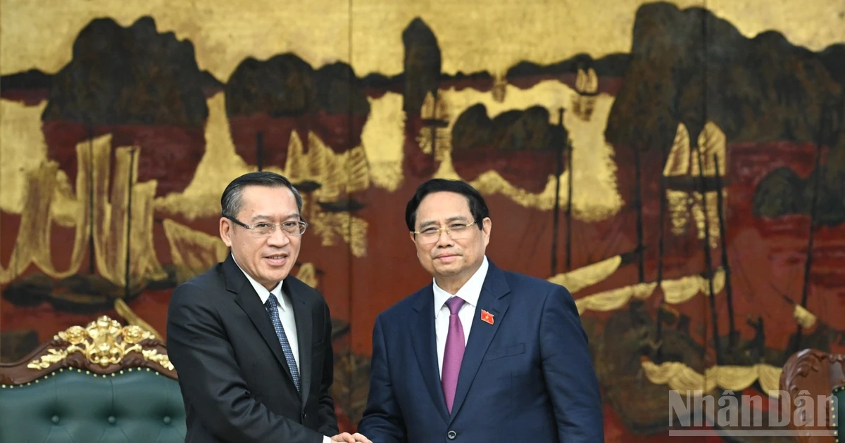 Việt Nam sẵn sàng hợp tác với Lào về đào tạo nguồn nhân lực, việc làm, chính sách người có công