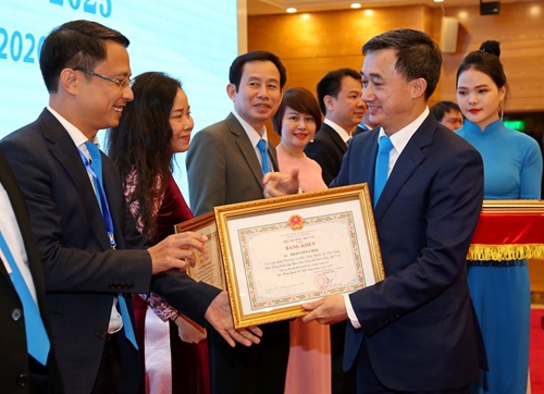 Hơn 4 triệu lượt người tại các xã biên giới được khám bệnh và cấp phát thuốc miễn phí