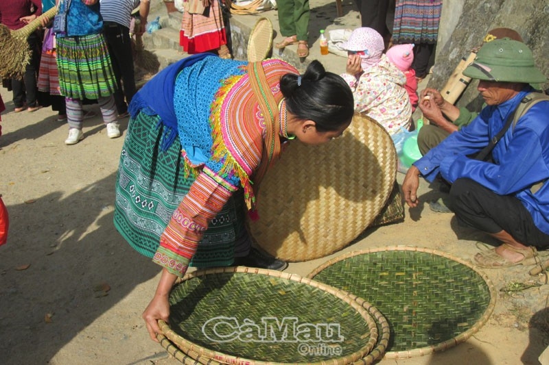 Độc lạ chợ văn hoá Bắc Hà Độc lạ chợ văn hoá Bắc Hà