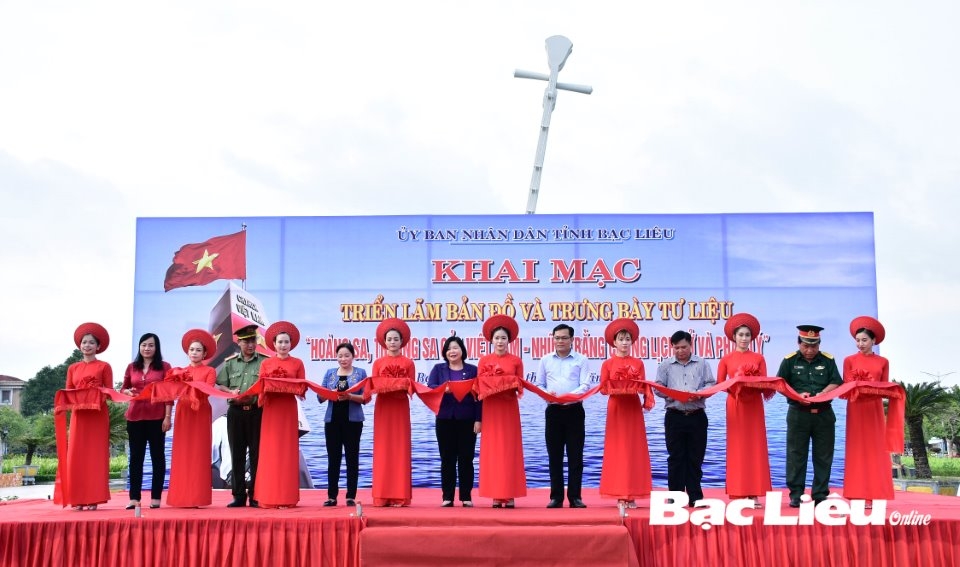 Bạc Liêu: Triển lãm bản đồ và trưng bày tư liệu về Hoàng Sa, Trường Sa của Việt Nam Bạc Liêu: Triển lãm bản đồ và trưng bày tư liệu về Hoàng Sa, Trường Sa của Việt Nam