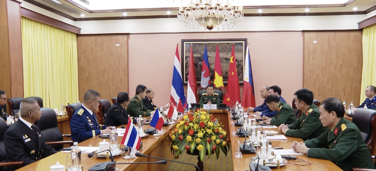 Lực lượng thực thi pháp luật trên biển đoàn kết và hợp tác vì vùng biển hòa bình Chú thích ảnh