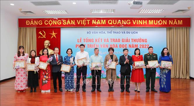 25 giải thưởng tôn vinh tập thể, cá nhân phát triển văn hóa đọc năm 2022 Chú thích ảnh
