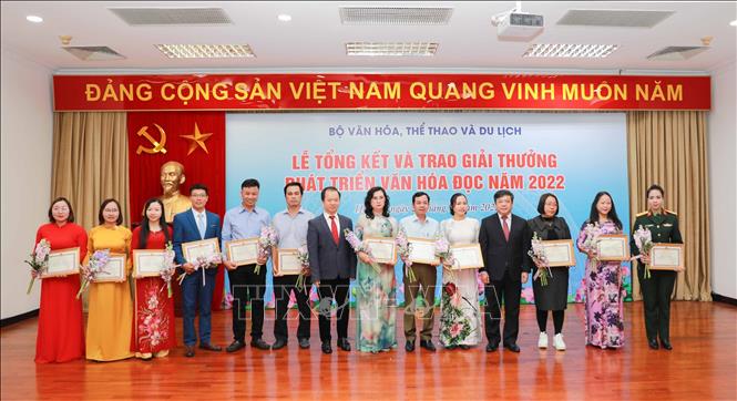 25 giải thưởng tôn vinh tập thể, cá nhân phát triển văn hóa đọc năm 2022 Chú thích ảnh
