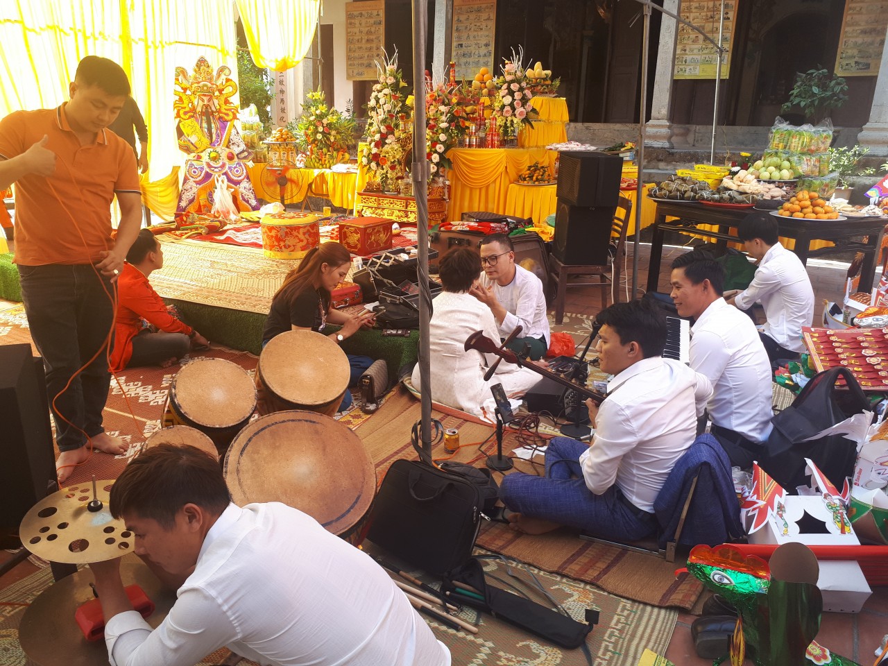 Bài 4: Nhận diện đúng giá trị di sản “Thực hành tín ngưỡng thờ Mẫu Tam phủ của người Việt” Bài 4: Nhận diện đúng giá trị di sản “Thực hành tín ngưỡng thờ Mẫu Tam phủ của người Việt”