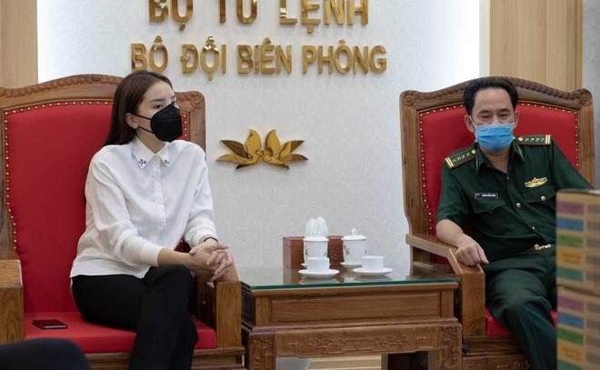 tam long dep cua cac hoa hau a hau viet giua dai dich covid 19