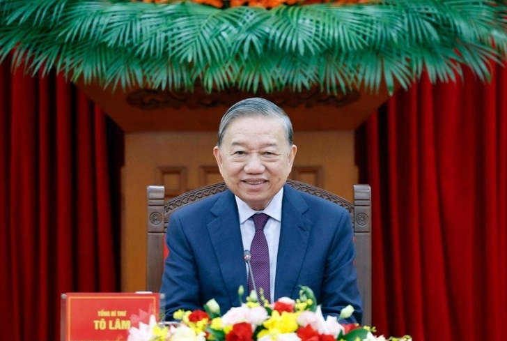 ប្រធានាធិបតីសហព័ន្ធរុស្ស៊ី លោក វ្ល៉ាឌីមៀរ ពូទីន អញ្ជើញជួបសន្ទនាតាមទូរស័ព្ទជាមួយអគ្គលេខាបក្ស លោកតូ ឡឹម អបអរសាទរភាពជោគជ័យនៃនៃមហាសន្និបាតលើកទី ១៤ របស់បក្ស ប្រធានាធិបតីសហព័ន្ធរុស្ស៊ី លោក វ្ល៉ាឌីមៀរ ពូទីន អញ្ជើញជួបសន្ទនាតាមទូរស័ព្ទជាមួយអគ្គលេខាបក្ស លោកតូ ឡឹម អបអរសាទរភាពជោគជ័យនៃនៃមហាសន្និបាតលើកទី ១៤ របស់បក្