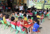 អង្គការ Children of Vietnam ឧបត្ថម្ភអាហារូបត្ថម្ភដល់កុមារប្រមាណ ១១.០០០ នាក់នៅស្រុកភ្នំចំនួន ៥ នៃខេត្ត Quang Ngai