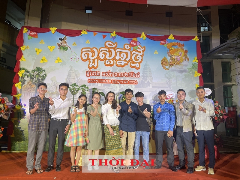 និស្សិត​អន្តរជាតិ​កម្ពុជា​ប្រារព្ធ​ពិធី​បុណ្យ​ចូល​ឆ្នាំ​ថ្មី​ប្រពៃណី​