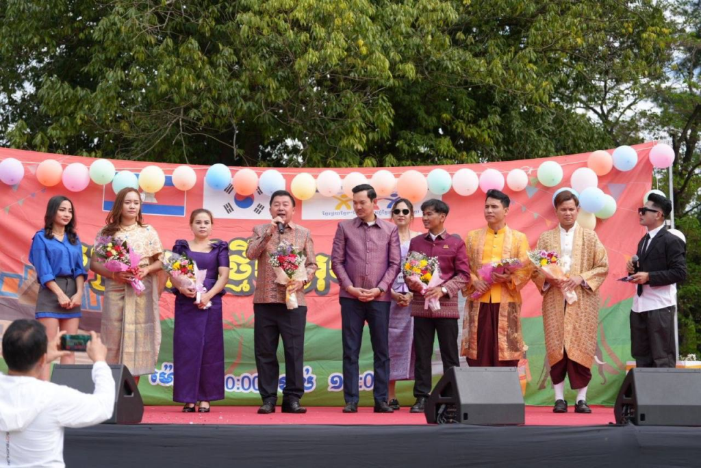 ពលករ ​និង​សហគមន៍​ខ្មែរ​នៅ​កូរ៉េ​ជាង ​២​ម៉ឺន​នាក់​ អបអរ​សាទរ​បុណ្យ​ចូល​ឆ្នាំ​ខ្មែរ​នៅ ​១២ ​ទីតាំង​យ៉ាងអធិក​អធម