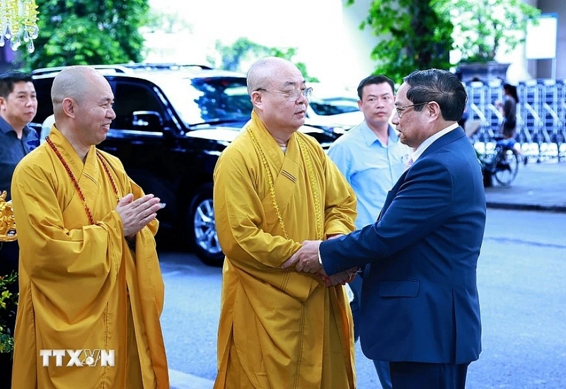 នាយករដ្ឋមន្ត្រីអបអរសាទរ ពុទ្ធសាសនិកជន ក្នុងឱកាសបុណ្យចម្រើនព្រះជន្ម ពុទ្ធសករាជ ២០២៤ នាយករដ្ឋមន្ត្រីអបអរសាទរ ពុទ្ធសាសនិកជន ក្នុងឱកាសបុណ្យចម្រើនព្រះជន្ម ពុទ្ធសករាជ ២០២៤