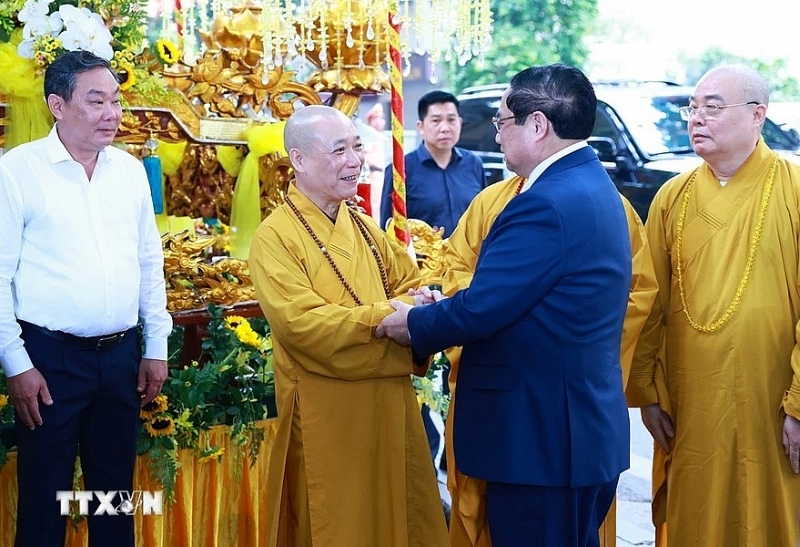 នាយករដ្ឋមន្ត្រីអបអរសាទរ ពុទ្ធសាសនិកជន ក្នុងឱកាសបុណ្យចម្រើនព្រះជន្ម ពុទ្ធសករាជ ២០២៤ នាយករដ្ឋមន្ត្រីអបអរសាទរ ពុទ្ធសាសនិកជន ក្នុងឱកាសបុណ្យចម្រើនព្រះជន្ម ពុទ្ធសករាជ ២០២៤