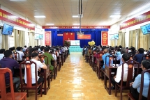 កងទ័ពជើងទឹកតំបន់ ៥ ផ្តល់ព័ត៌មានអំពីស្ថានភាពសមុទ្រ និងកោះក្នុងខេត្ត Ca Mau