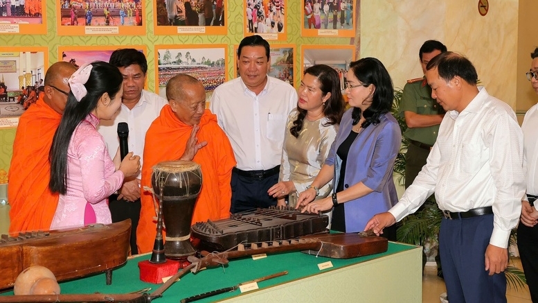 ការថែរក្សាព្រលឹងវប្បធម៌ខ្មែរ ក្នុងចំណោមខ្សែទឹកហូរនៃសម័យទំនើប