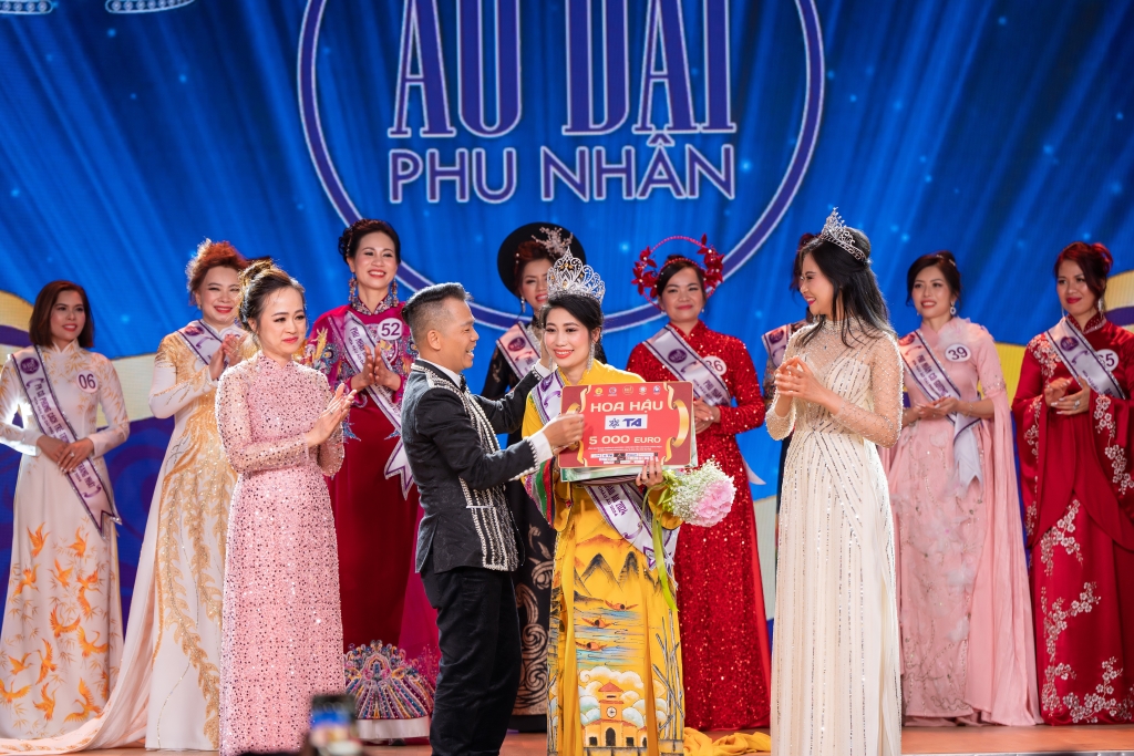 កញ្ញា Dao Kim Thu៖ ខ្ញុំនឹងផ្សព្វផ្សាយវប្បធម៌ ao dai របស់វៀតណាមទៅកាន់មិត្តភក្តិជុំវិញពិភពលោក កញ្ញា Dao Kim Thu៖ ខ្ញុំនឹងផ្សព្វផ្សាយវប្បធម៌ ao dai របស់វៀតណាមទៅកាន់មិត្តភក្តិជុំវិញពិភពលោក