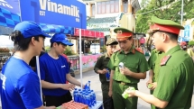 Vinamilk រួមដៃគ្នាផ្សព្វផ្សាយសារ 