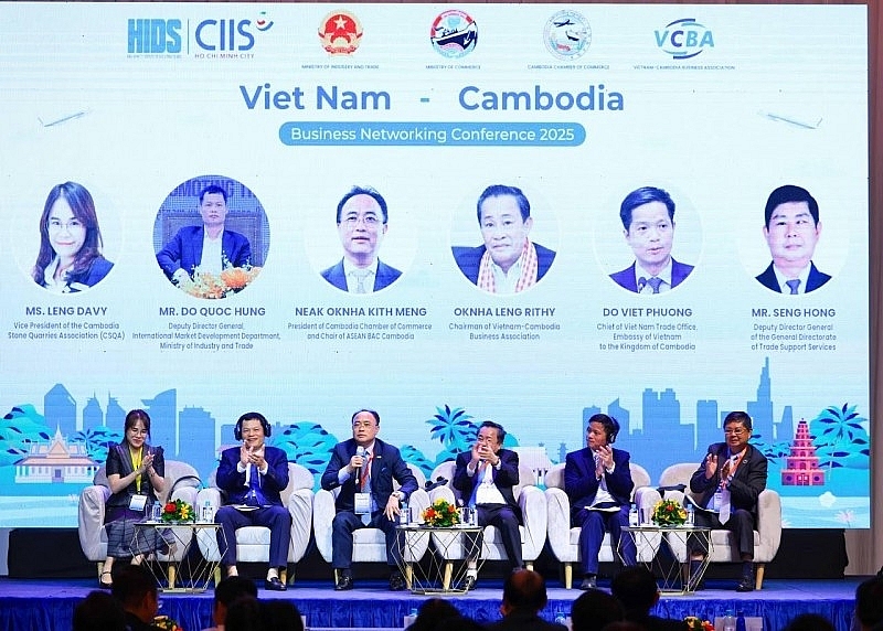 វៀតណាម និងកម្ពុជាជំរុញកិច្ចសហប្រតិបត្តិការ និងការតភ្ជាប់ពាណិជ្ជកម្ម វៀតណាម និងកម្ពុជាជំរុញកិច្ចសហប្រតិបត្តិការ និងការតភ្ជាប់ពាណិជ្ជកម្ម