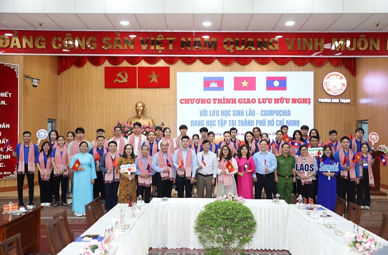 និស្សិតឡាវ កម្ពុជា និងវៀតណាម ពង្រឹងចំណងមិត្តភាព