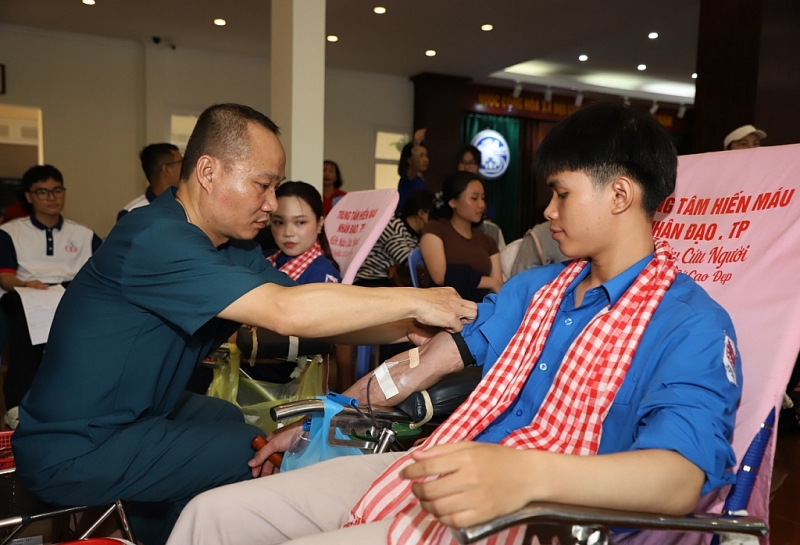 និស្សិតឡាវ កម្ពុជា និងវៀតណាម ពង្រឹងចំណងមិត្តភាព