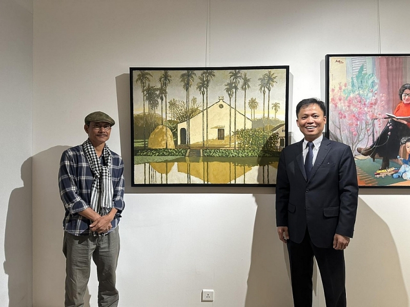 ពិព័រណ៍គំនូរវៀតណាមលើកដំបូងបានប្រារព្ធធ្វើនៅប្រទេសម៉ុងហ្គោលី ពិព័រណ៍គំនូរវៀតណាមលើកដំបូងបានប្រារព្ធធ្វើនៅប្រទេសម៉ុងហ្គោលី