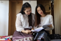 Bac Giang: ការគាំទ្រ ១០០% សម្រាប់ការបណ្តុះបណ្តាល បំប៉នការស្នាក់នៅ និងទិដ្ឋាការសម្រាប់និស្សិតអន្តរជាតិឡាវ
