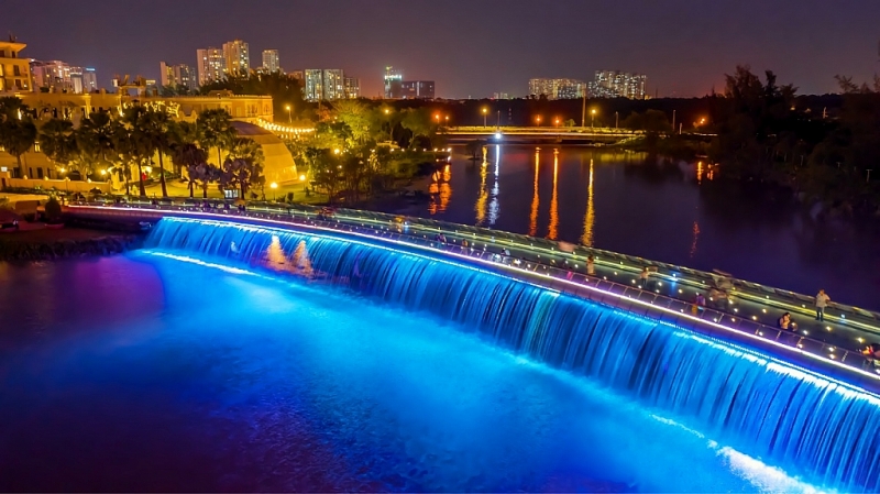 ស្ពានតភ្ជាប់អ្នកទេសចរទៅកាន់ទីក្រុងហូជីមិញ ស្ពានតភ្ជាប់អ្នកទេសចរទៅកាន់ទីក្រុងហូជីមិញ