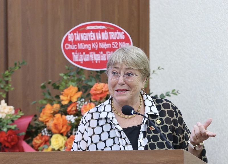 Michelle Bachelet និងបទចម្រៀងមិត្តភាពវៀតណាម - ឈីលី
